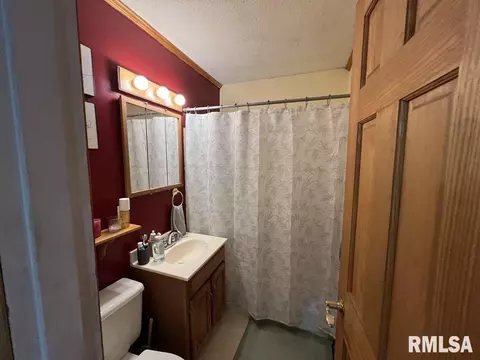 1520 E Wheeler St, Macomb, IL 61455 photo 18