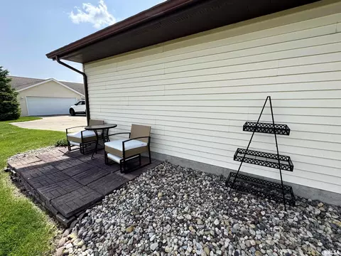 1907 S Madison St, Macomb, IL 61455 photo 36