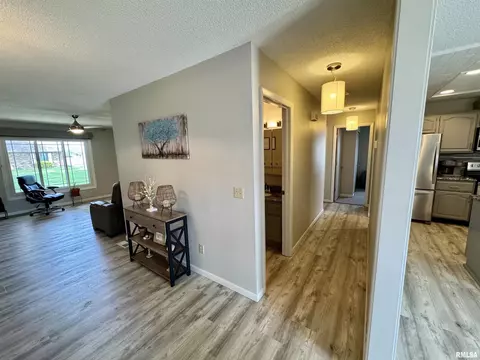 1907 S Madison St, Macomb, IL 61455 photo 20