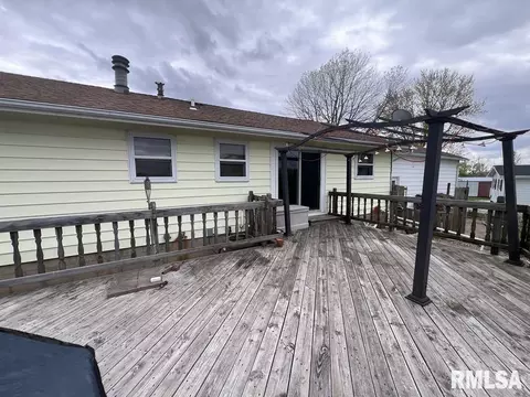 Exterior - 7884 E 1100th St, Macomb, IL 61455 photo 2 of 5