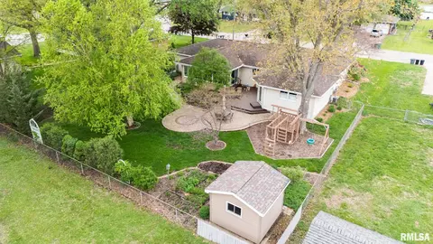 Other - 208 E Glendale St, Manito, IL 61546 photo 1 of 15