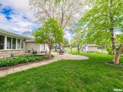 Exterior - 208 E Glendale St, Manito, IL 61546 photo 19 of 20