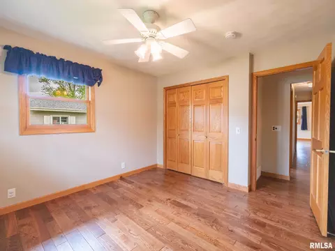 Bedroom - 208 E Glendale St, Manito, IL 61546 photo 10 of 15