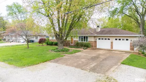 Exterior - 208 E Glendale St, Manito, IL 61546 photo 15 of 20