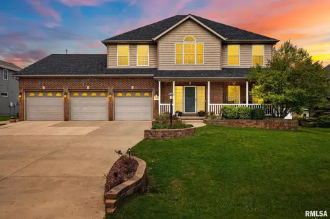 1237 Winterberry Ave, Germantown Hills, IL 61548