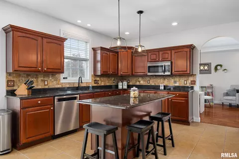 1237 Winterberry Ave, Germantown Hills, IL 61548 photo 15