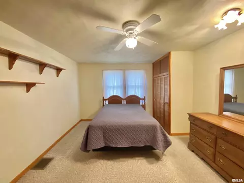 846 S 7th Ave, Canton, IL 61520 photo 28