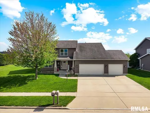 1316 River Birch Dr, Chillicothe, IL 61523