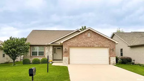 10821 N Dorset St, Peoria, IL 61615
