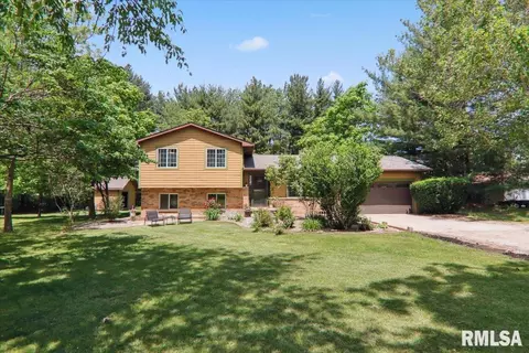 2036 W Saint Louis Bridge Rd, Decatur, IL 62521
