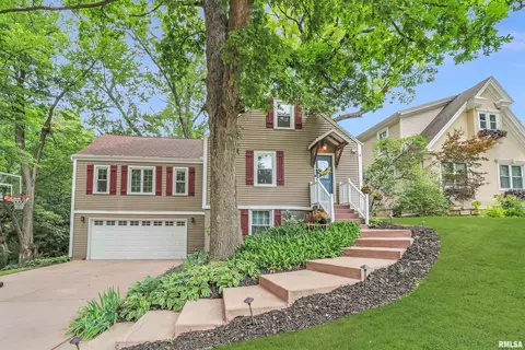 1525 E Moneta Ave, Peoria Heights, IL 61616