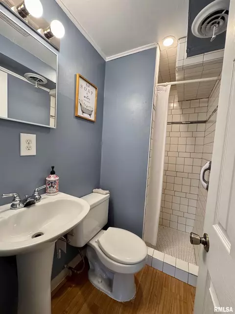 940 Memorial Dr, Macomb, IL 61455 photo 20