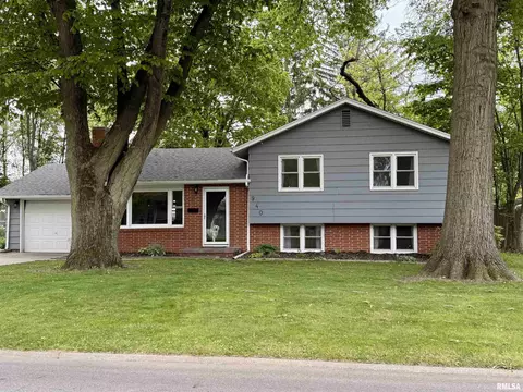 940 Memorial Dr, Macomb, IL 61455 photo 26