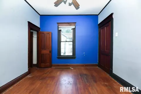 437 N Avenue B, Canton, IL 61520 photo 9