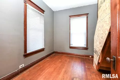 437 N Avenue B, Canton, IL 61520 photo 14