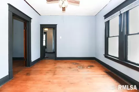 437 N Avenue B, Canton, IL 61520 photo 27