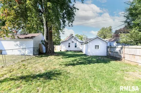 437 N Avenue B, Canton, IL 61520 photo 22