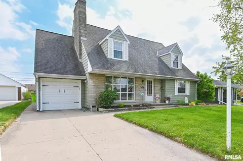 606 W Ridgemont Rd, Peoria, IL 61614