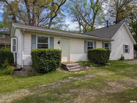 2060 N Morton Ave, Morton, IL 61550