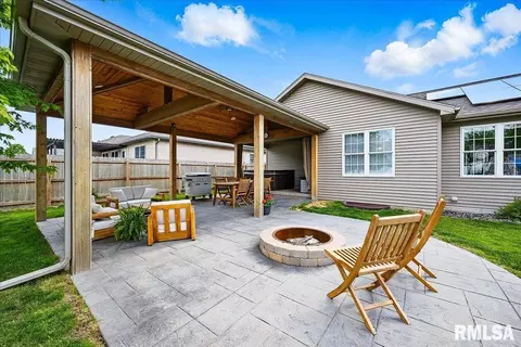 Exterior - 1719 Partridge Pt, Normal, IL 61761 photo 7 of 9