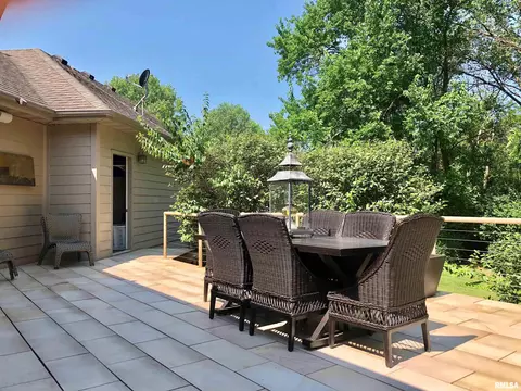 325 Hillcrest Dr, Macomb, IL 61455 photo 44