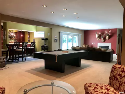 325 Hillcrest Dr, Macomb, IL 61455 photo 36