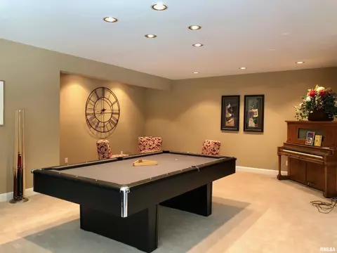 325 Hillcrest Dr, Macomb, IL 61455 photo 34
