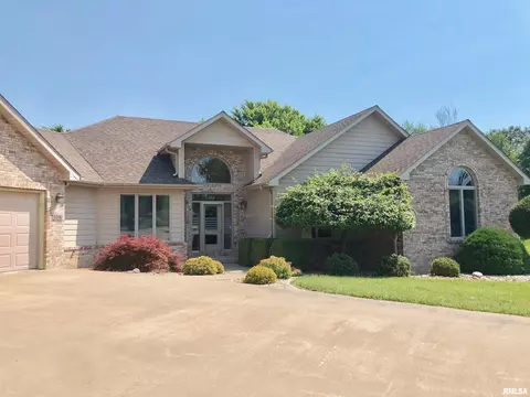 325 Hillcrest Dr, Macomb, IL 61455 photo 42