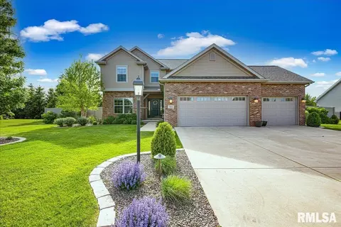 443 Garnet Dr, Morton, IL 61550