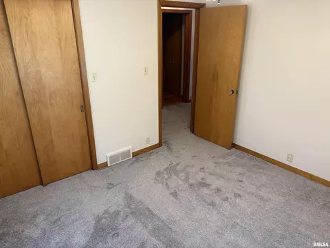 Bedroom - 312 E Clay St, Brimfield, IL 61517 photo 2 of 7