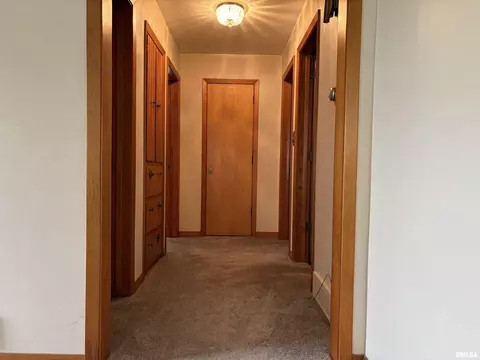 Entry Way - 312 E Clay St, Brimfield, IL 61517 photo 3 of 8