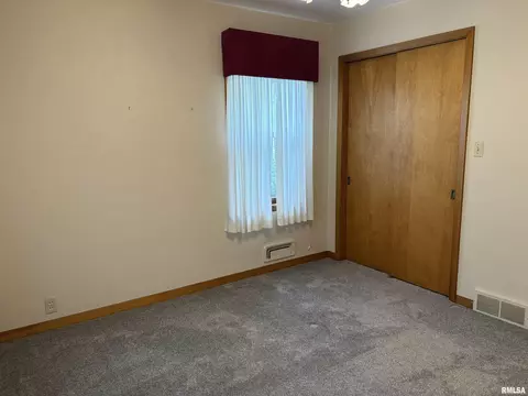 Bedroom - 312 E Clay St, Brimfield, IL 61517 photo 1 of 7