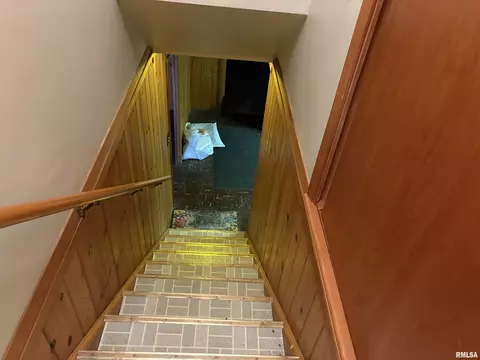 Entry Way - 312 E Clay St, Brimfield, IL 61517 photo 8 of 8