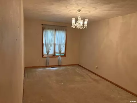 Bedroom - 312 E Clay St, Brimfield, IL 61517 photo 4 of 7