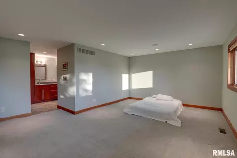 6 Marty Ln, Macomb, IL 61455 photo 27