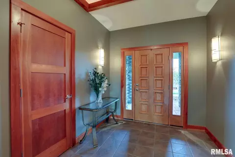 6 Marty Ln, Macomb, IL 61455 photo 7