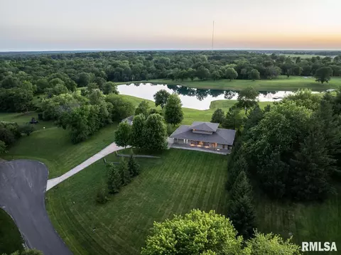 6 Marty Ln, Macomb, IL 61455 photo 3