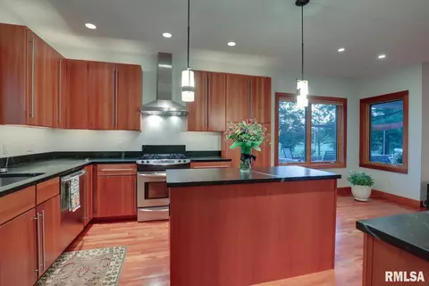 6 Marty Ln, Macomb, IL 61455 photo 13
