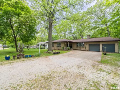 110 Oaklawn Ct, East Peoria, IL 61611