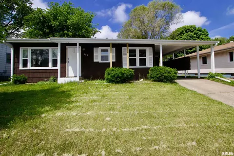 109 N 19th St, Pekin, IL 61554