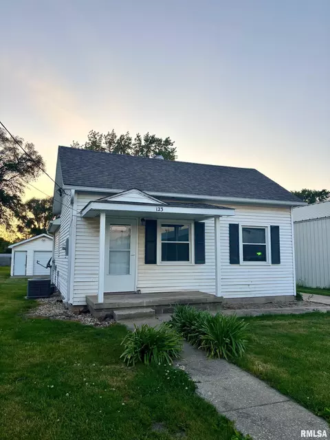 123 N Oak St, Williamsfield, IL 61489