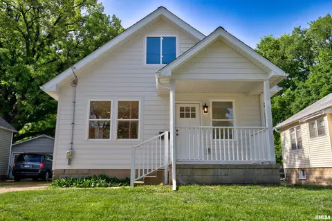 1012 E Hazard Ave, Peoria Heights, IL 61616