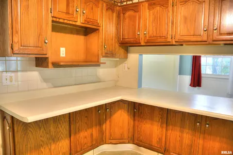 298 Jana Rd, Macomb, IL 61455 photo 12