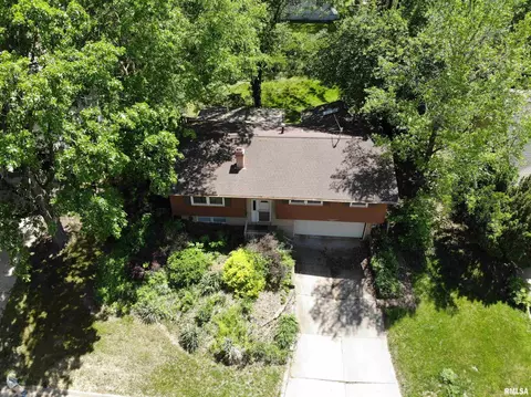 298 Jana Rd, Macomb, IL 61455 photo 4