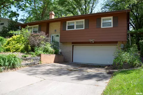 298 Jana Rd, Macomb, IL 61455