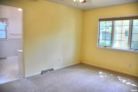 298 Jana Rd, Macomb, IL 61455 photo 16