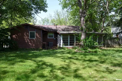 298 Jana Rd, Macomb, IL 61455 photo 3