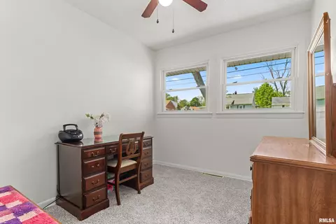Bedroom - 110 Bess St, Washington, IL 61571 photo 8 of 10
