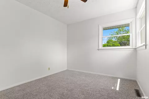 Bedroom - 110 Bess St, Washington, IL 61571 photo 9 of 10
