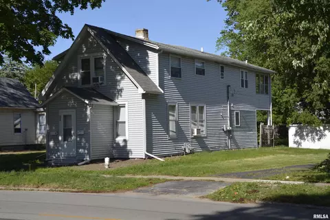 309 S Dudley St, Macomb, IL 61455